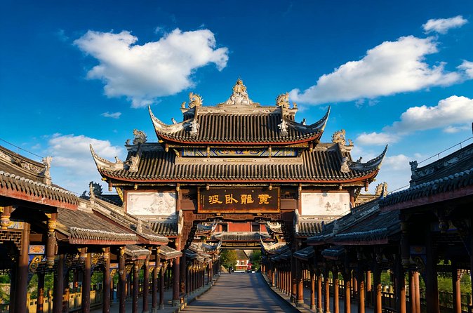 Chengdu Private Day Tour to the Leshan Giant Buddha and Huanglongxi Old Town - FAQ