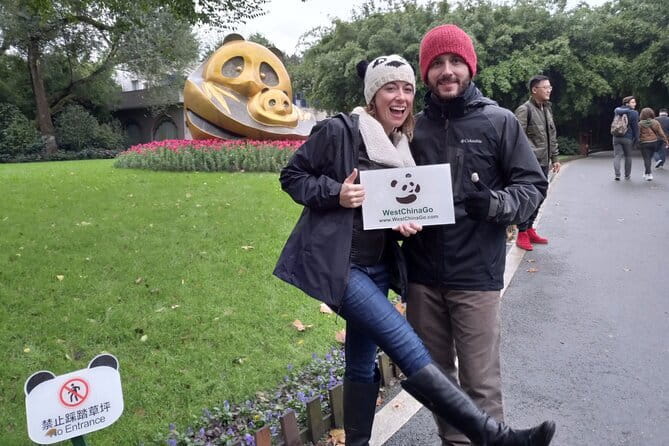 Full Day Tour to Chengdu Panda Centre and Sanxingdui Site - FAQ