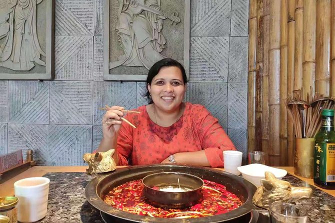 Private Half-Day Tour in Sichuan Culture Show with Hot Pot Dinner in Chengdu - Who Should Consider This Tour?