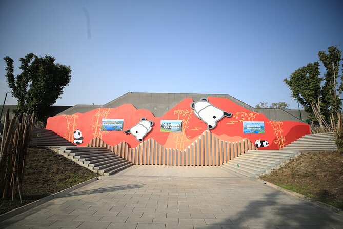 Private Chengdu Panda Breeding Research Base Ticket and Guide opt - Who Should Consider This Tour?