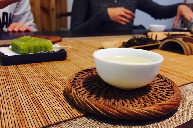 Private Panda Tour with Kungfu Tea Course One-day Trip - The Tea Experience: More Than Just Tasting