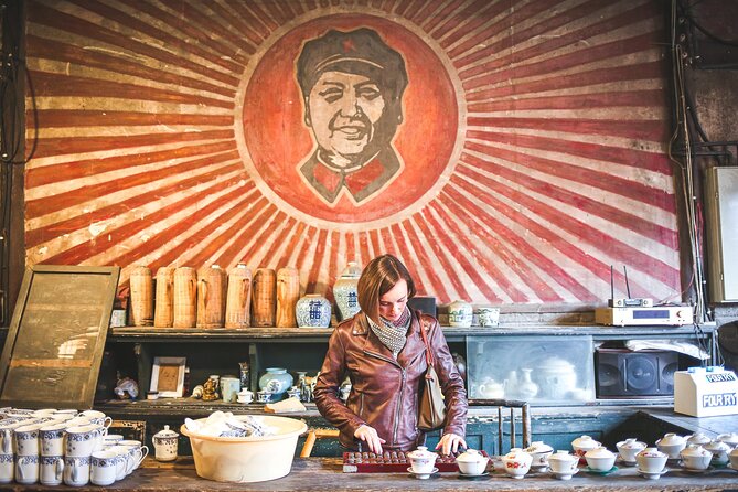 Chengdu Full-Day Tour Pandas, Teahouse and Tuktuk Food Tour - Who Should Book This Tour?  