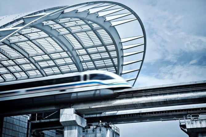 Round-trip Transfer by High-Speed Maglev Train: Shanghai Pudong International Airport - An In-Depth Look at the Maglev Shuttle Experience in Shanghai