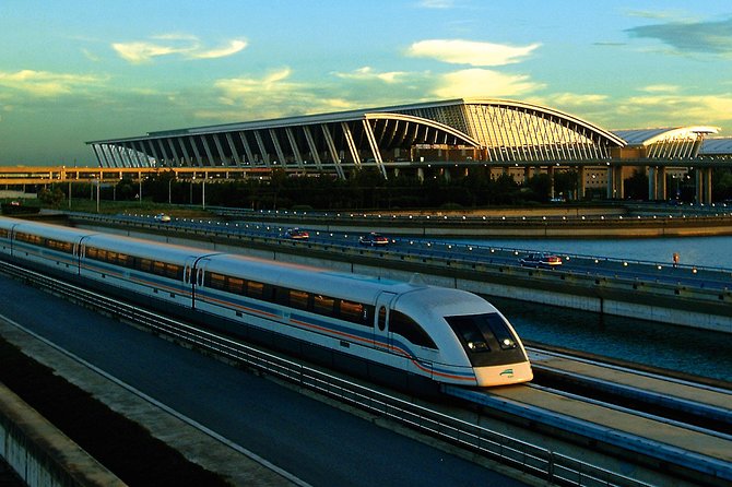 Round-trip Transfer by High-Speed Maglev Train: Shanghai Pudong International Airport - What Makes This Tour Stand Out