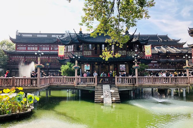 Private Full-Day Tour: Shanghai City Highlights and Food Tour - A Deep Dive into the Shanghai Highlights and Food Tour