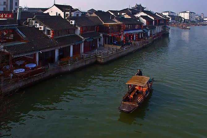 Zhujiajiao Water Town Private Tour with Local Farm Visit and Fruit Picking - Why Choose the Zhujiajiao Water Town Private Tour?
