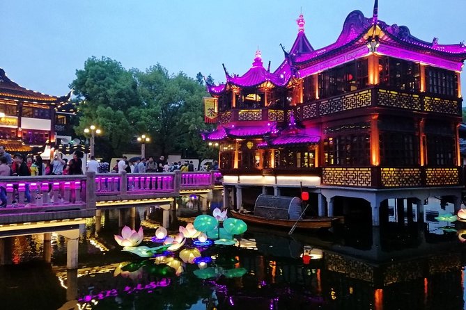 Shanghai Private Night Tour with Dim Sum Dinner - Key Points