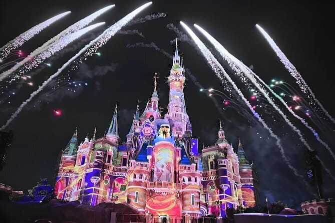 Private pick-up&drop-off to Shanghai DisneyLand and City Hotel - Key Points