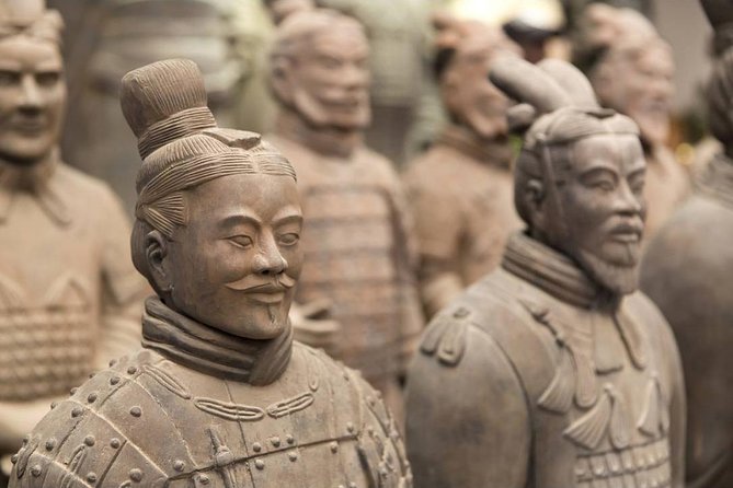 2-in-1: Terracotta Army + Xi'an City Wall Private Tour (8 hours) - Discovering Xian in One Day: A Private Tour of the Terracotta Army and City Wall