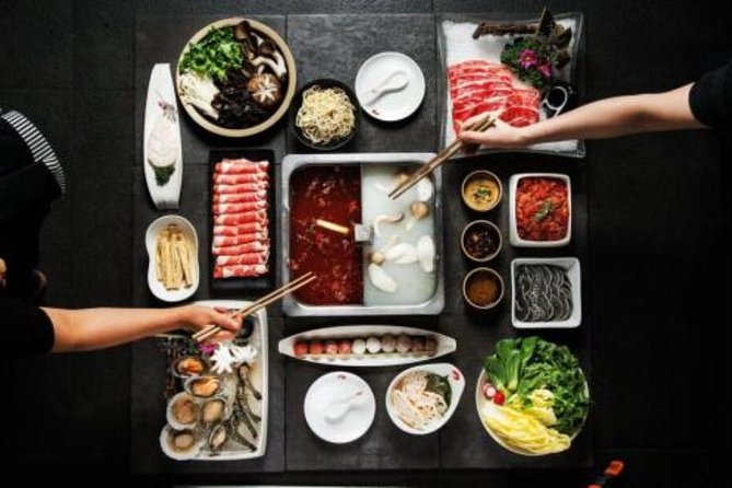 Private Xi'an HaiDiLao Hot Pot Local Food Tour - Key Points
