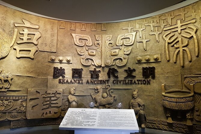 Shaanxi History Museum + Muslim Quarter Food Tour - Discovering the Shaanxi History Museum