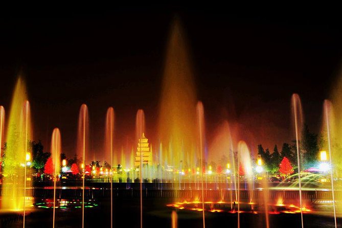 Xi'an Evening Tour: South Gate Square, Fountain Show Square - An In-Depth Look at the Xian Evening Tour