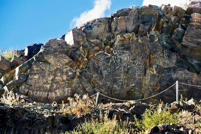 Ancient petroglyphs of Tanbaly - UNESCO World Heritage - Key Points