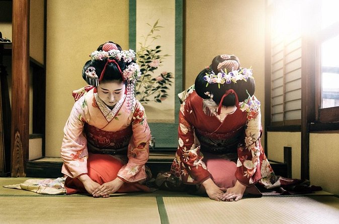 Private Banquet with Maiko and Geiko after Dinner - The Value of Authenticity and Respect