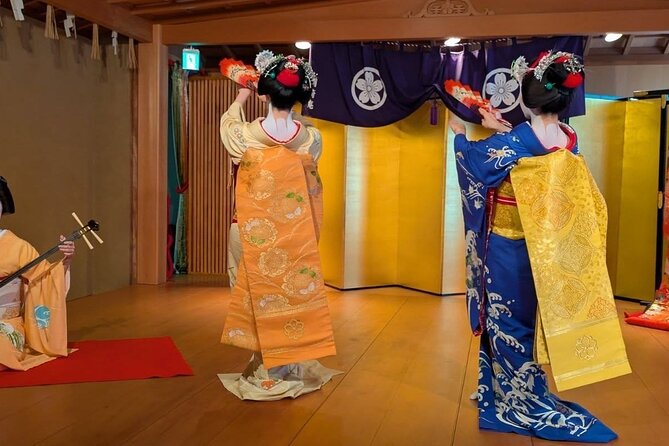 Maiko on the Noh Stage Dance with Live Shamisen - Practical Details and Considerations