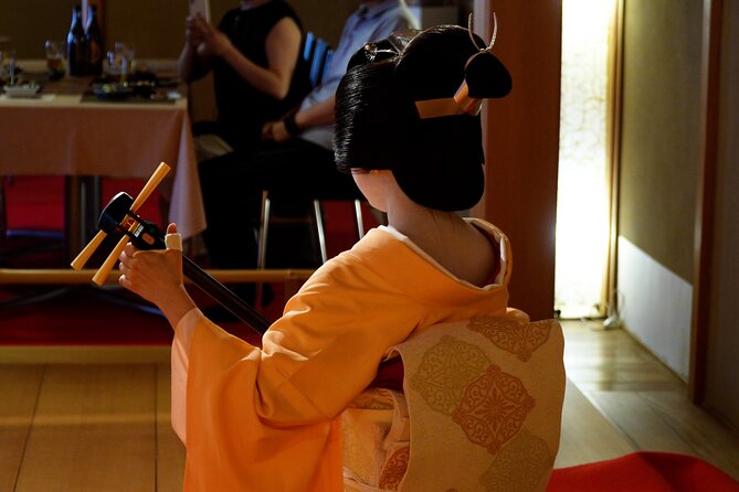 Maiko on the Noh Stage Dance with Live Shamisen - Exploring the Experience in Detail