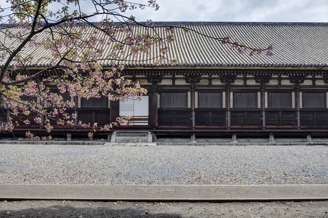 Let's enjoy Kyoto in a kimono! Visit the mysterious Fushimi Inari - Who Will Love This Tour?