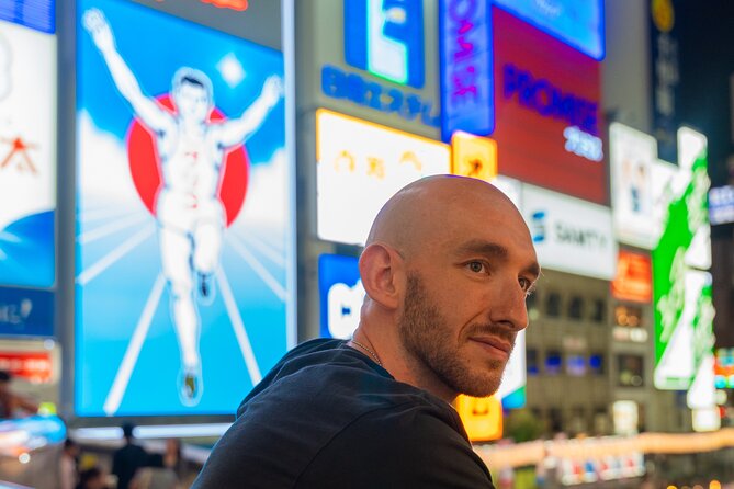Private Vibrant Night Photoshoot Experience in Osaka (Dotonbori) - Key Points