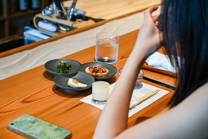 Osaka Sake Tasting Masterclass with Former Brewer - A Closer Look at the Experience