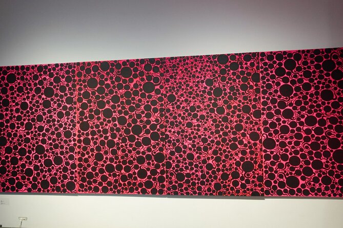 Tokyo Private Art Tour in Kagurazaka Shinjuku with Licensed Guide - FAQ