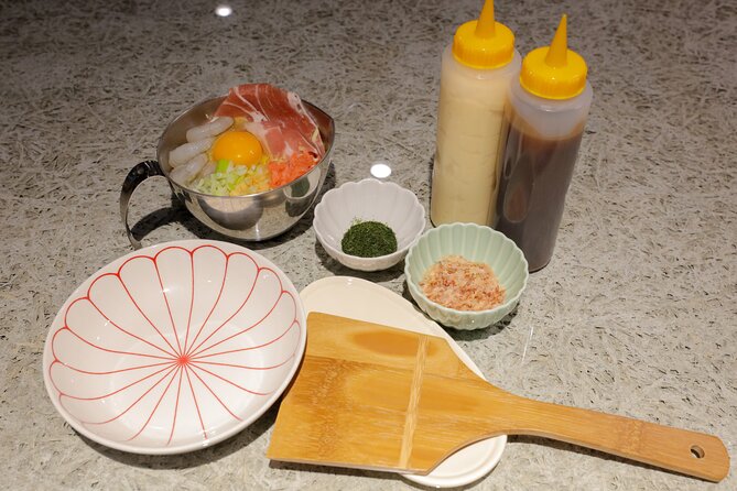 Okonomiyaki making experience~Japanese popular food - What to Expect from the Okonomiyaki Making Class