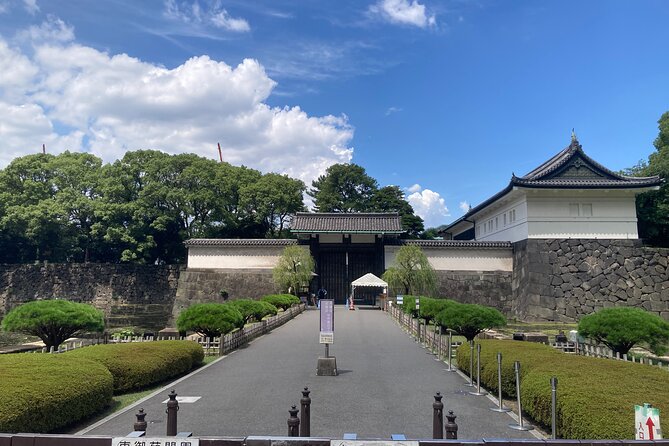 Tokyo Imperial Palace Historical Walk and Food Tasting Tour - A Unique Blend of History and Culinary Culture