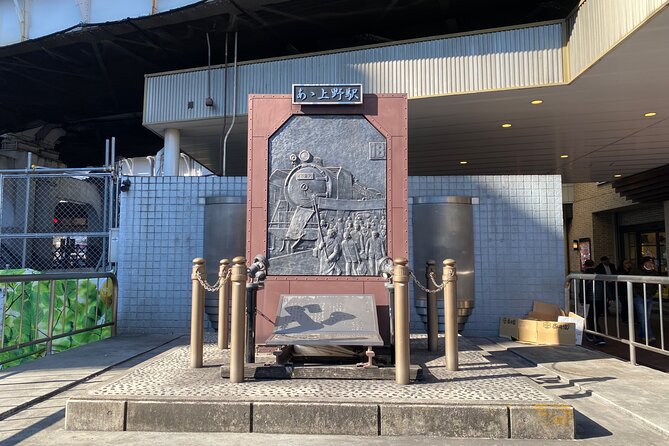 Ueno Park Ameyoko Market Walking Tour with Japanese Tokyo Local - An In-Depth Look at the Ueno Park Ameyoko Market Tour