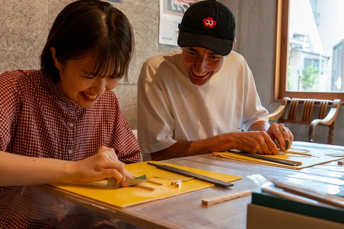 Craft Your Own Elegant Handmade Chopsticks from Scratch - An In-Depth Look at the Experience