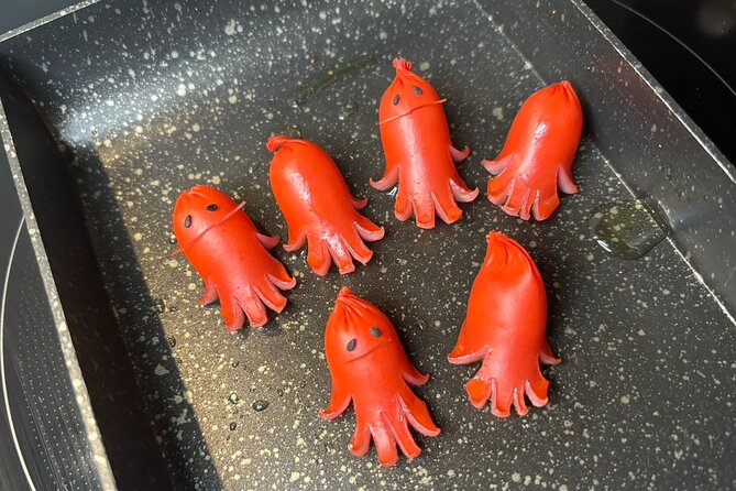 Tokyo : Cute Character Bento making work shop in Shinjuku - An In-Depth Look at the Character Bento Workshop