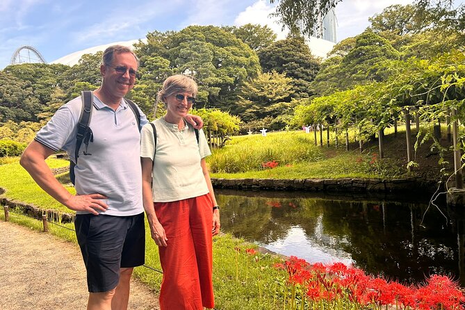 TOKYO: Tailored Gardens tour with Pro Gardener by E-bike -BASIC - In-Depth Look at the Tour Experience