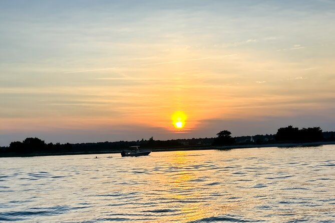 Wrightsville Beach Sunset Dolphin Tour - Why This Tour Stands Out