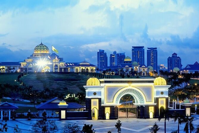 KLCC Lake Symphony & The River of Life Tour from Kuala Lumpur - The Experience from Reviews and Insights