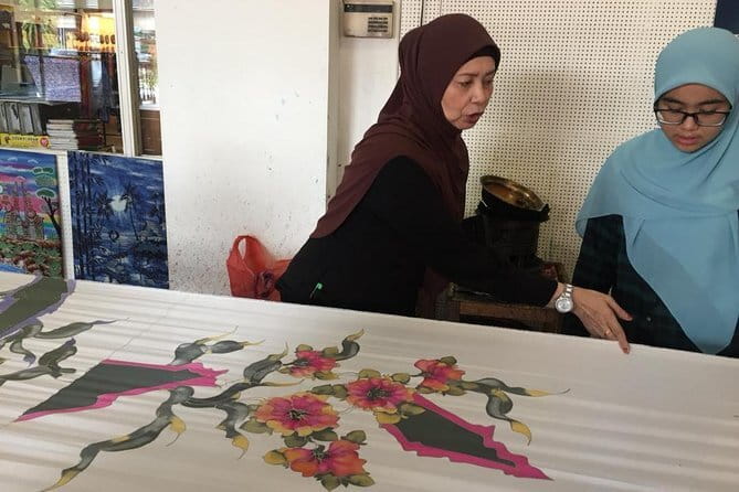 Batu Caves & Countryside Tour From Kuala Lumpur - Exploring Batu Caves and More: A Detailed Review