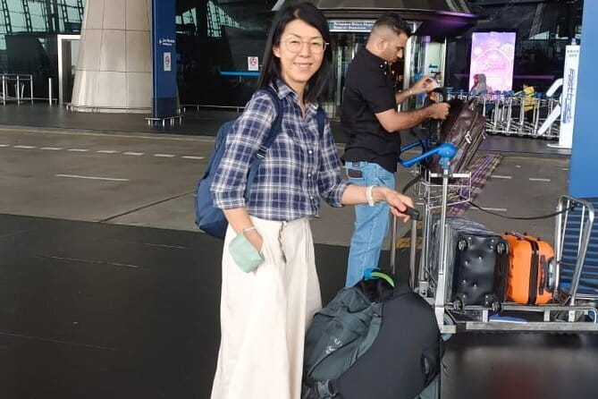 Kuala Lumpur Airport Departure Private Transfer En-Route Putrajaya Tour - Good To Know