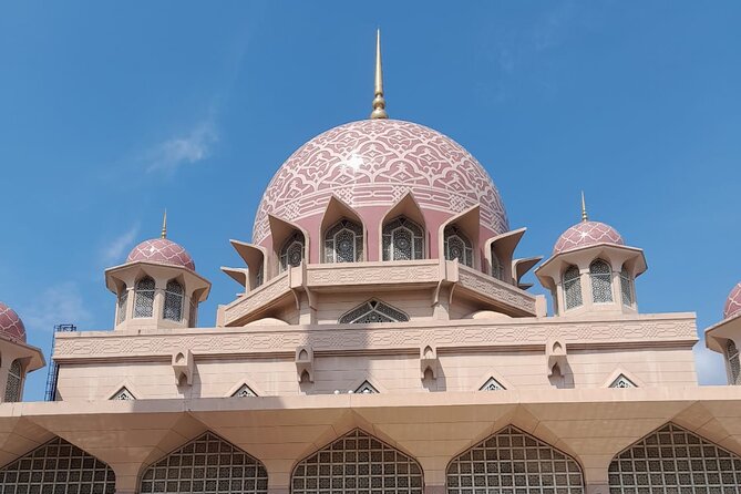 Putrajaya Tour From Kuala Lumpur Includes Batu Caves - Who Will Appreciate This Tour?