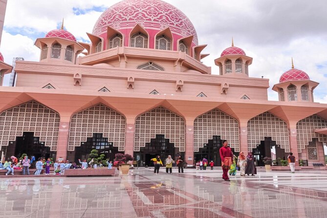 Private Half-Day Putrajaya Tour with Lake Cruise - Good To Know