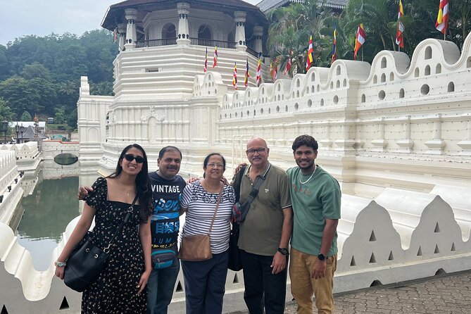 Customizable 10-Day Private Tour of Sri Lanka's Highlights - An In-Depth Look at the 10-Day Sri Lanka Tour