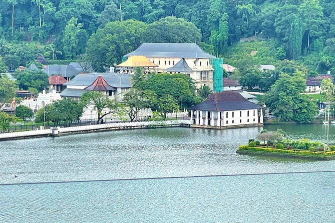 6Days Hill country Private Tour in Sri Lanka - Authenticity and Local Insights