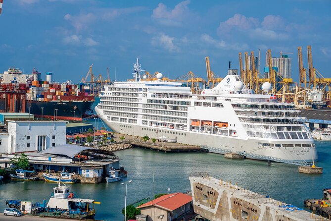 Airport Layover Colombo day tour, the city of dreams - Authenticity and Value