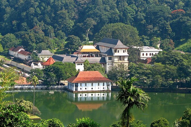 2 Day Private Tour of Kandy, Sigiriya & Dambulla - All Inclusive - Key Points