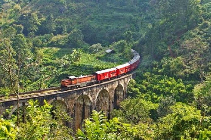 Train Tickets Reservation from Nuwara Eliya to Kandy or Colombo - Practical Details and Booking Experience