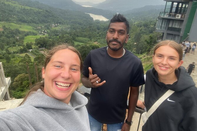 Nuwaraeliya Tea Factory and WaterFall Tours With DMJ Tours - FAQs