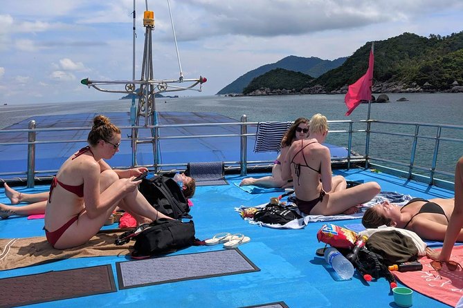 Snorkel Tour to Koh Nangyuan and the hidden bays of Koh Tao onboard the Oxygen - Key Points