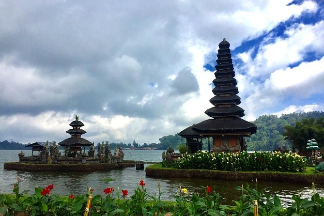 Ulun Danu Temple, Handara Gate, Wanagiri And Banyu Mala Waterfall - A Balanced Look at the Experience