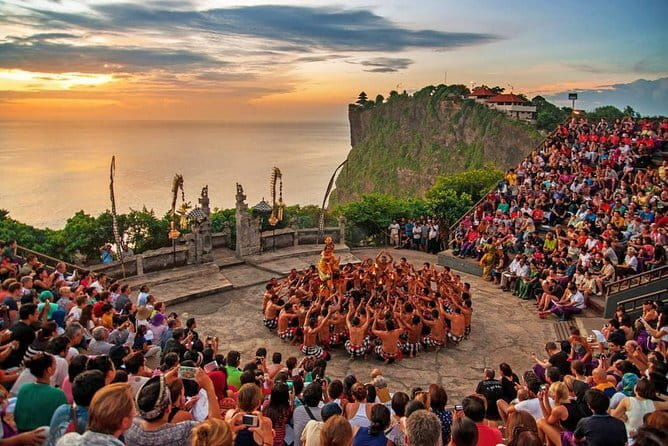 Bali : Full Day Traditional Village & Sightseeing - FAQ