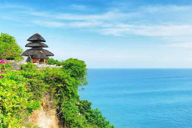 Halfday Tour:Uluwatu Temple,Kecak Dance and Dinner Jimbaran Beach with Transport - Exploring Uluwatu Temple: What to Expect