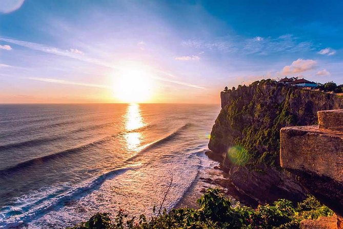 Uluwatu Surrounding: GWK- Padang Beach- Uluwatu Temple - What to Keep in Mind
