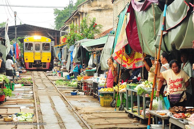 Maeklong Railway Market and Floating Market Tour from Bangkok - FAQ