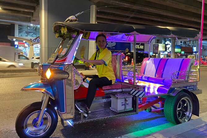 Tuk Tuk tour in the iconic of Bangkok - The Final Stop: Khao San Road