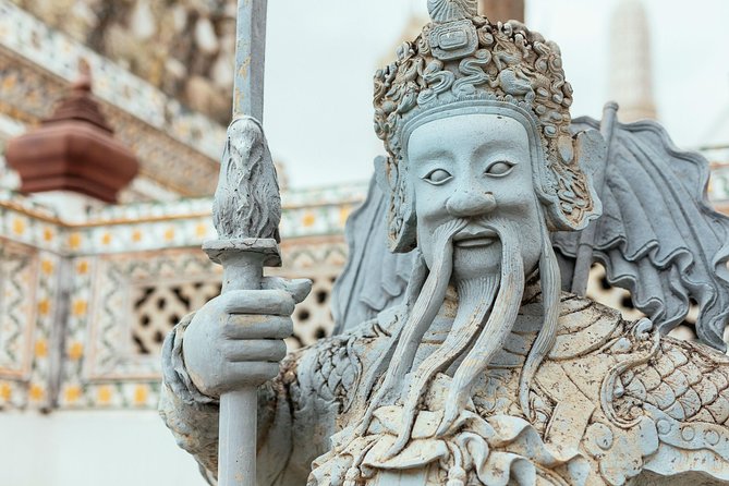 Full Day Bangkok PRIVATE City Tour With Locals - Wat Trimit & Wat Pho tickets - Exploring Bangkok in Depth